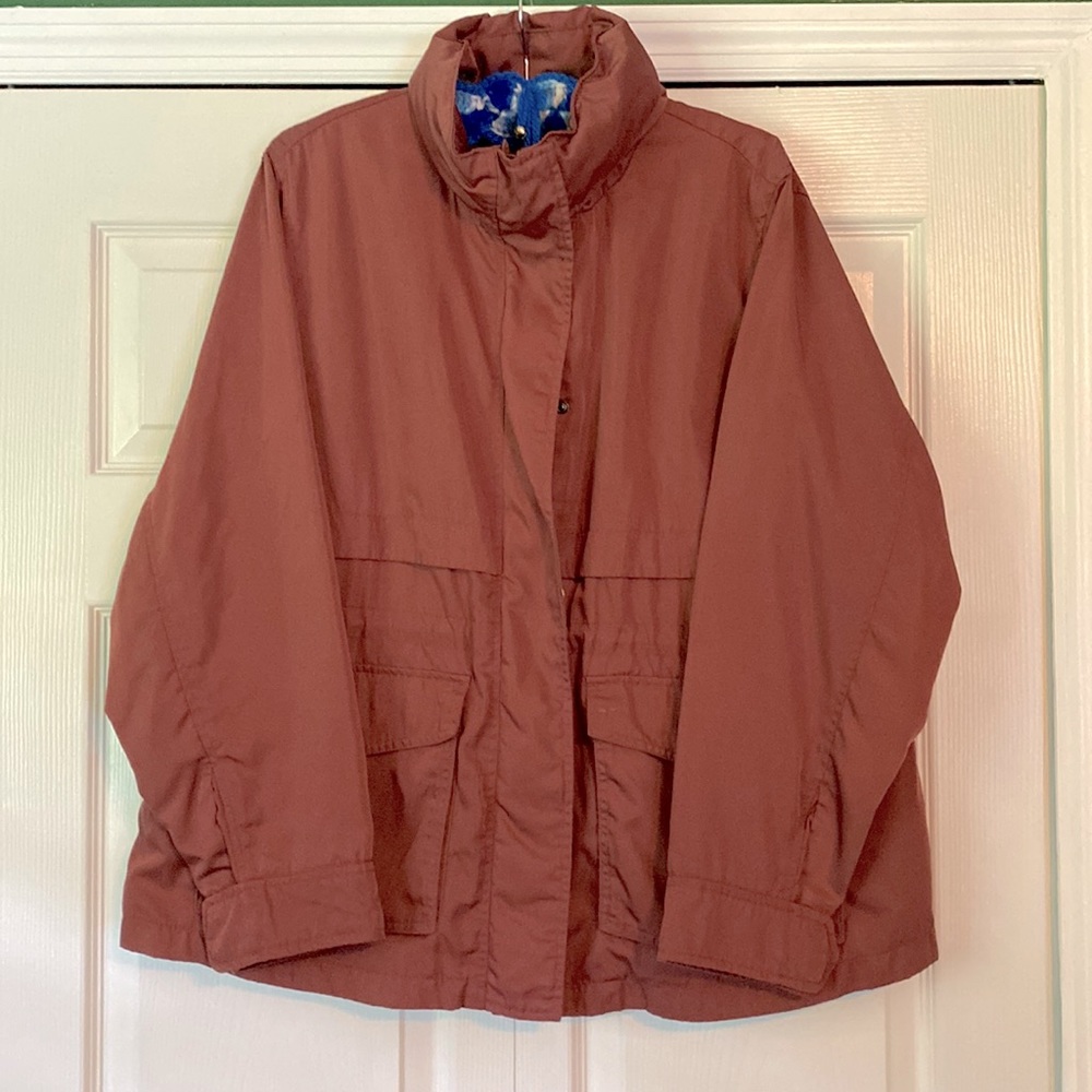 Water resistant jacket/wind breaker